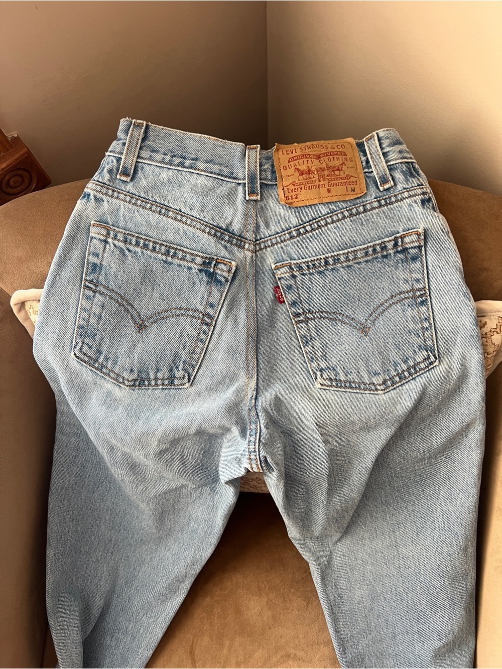 Vintage Levi’s 512 High Rise Slim Fit Tapered Leg Light Wash Mom Jeans